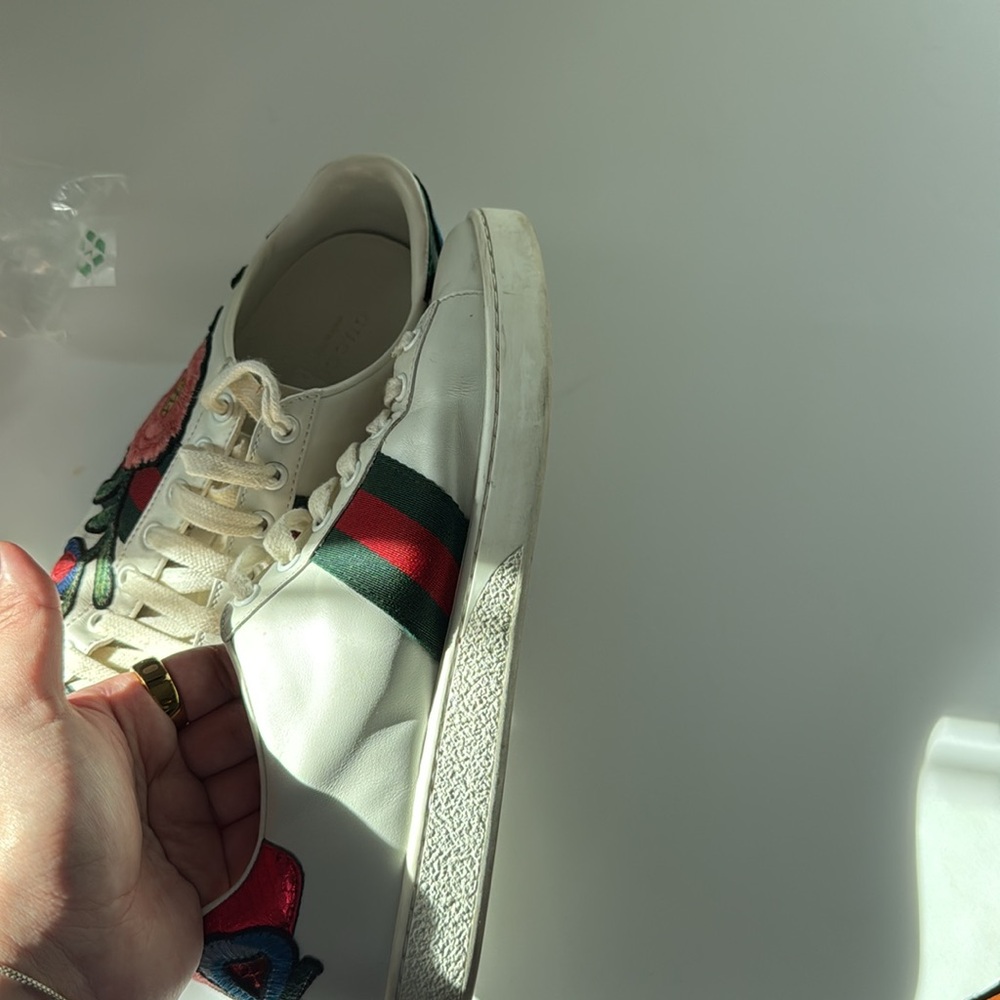 GUCCI SNEAKERS- Gently worn, low top - Picture 9 of 10